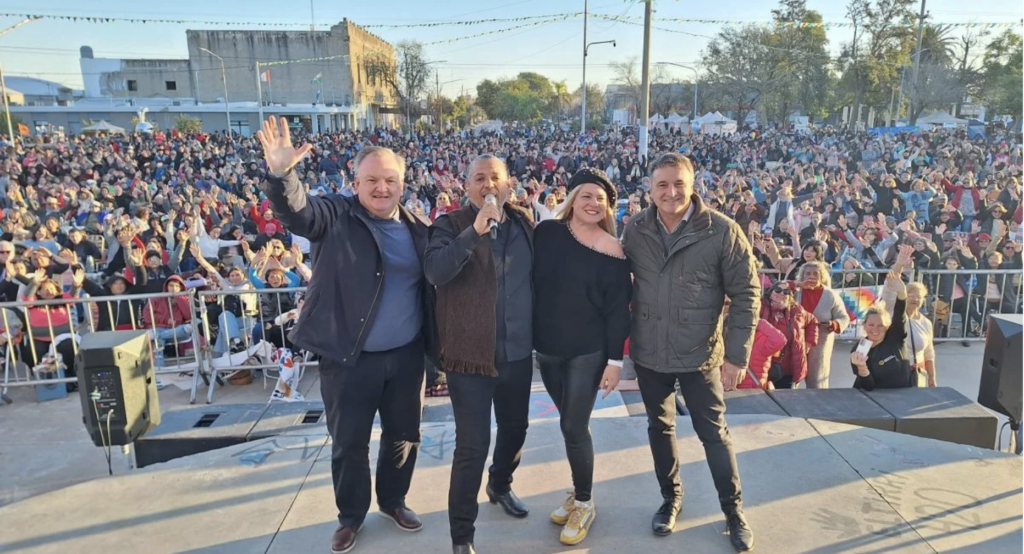EL SENADOR MICHLIG Y EL DIPUTADO GONZÁLEZ PARTICIPARON DE LA 3° FIESTA DE LAS COLECTIVIDADES DE CERES